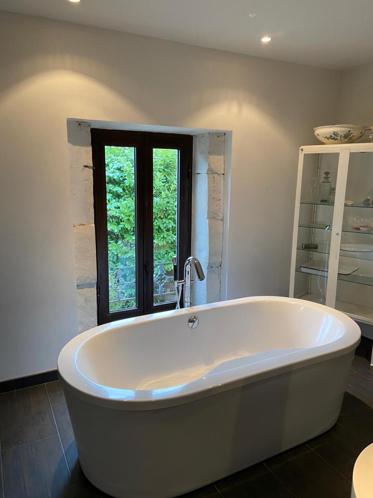 Mas Carita Bed & Breakfast Cabannes Ngoại thất bức ảnh